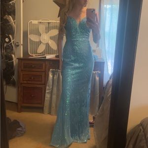 Size 2 prom dress. Has adjustable straps and the length was also altered